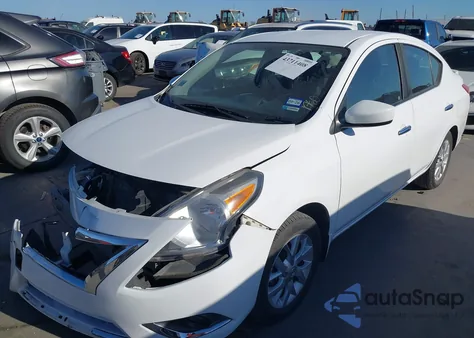 2018 Nissan Versa 1.6 Sv z USA, uszkodzony, nr VIN 3N1CN7AP3JL801760